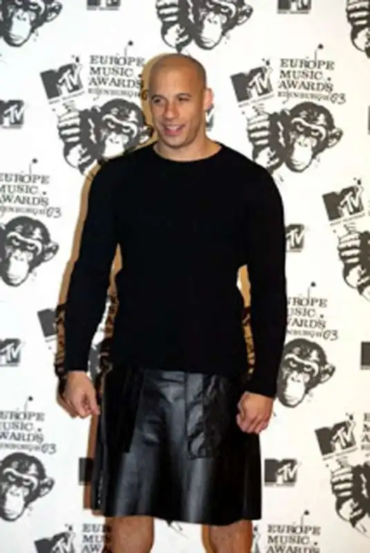 vin diesel in gonnella