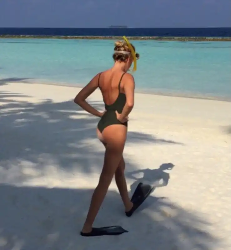 alessia marcuzzi alle maldive  1