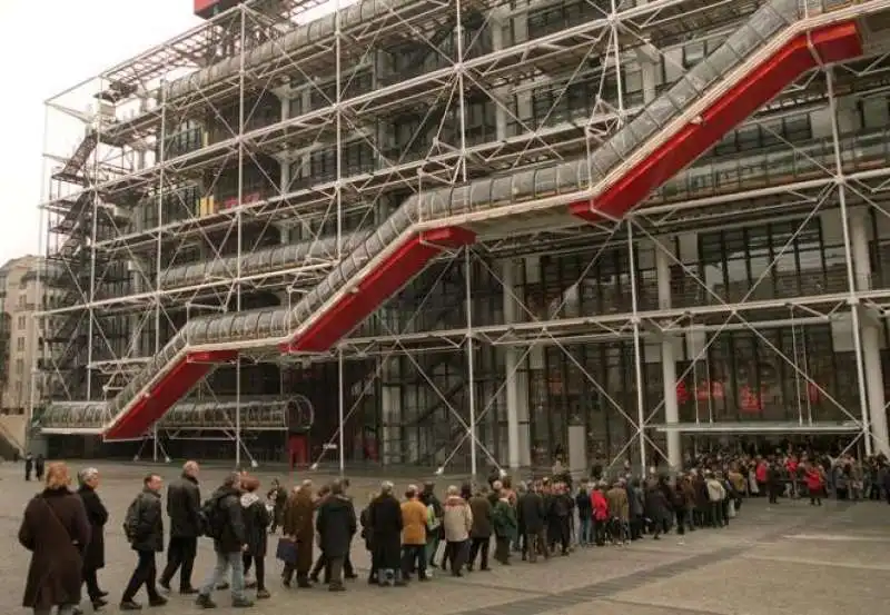 BEAUBOURG 6