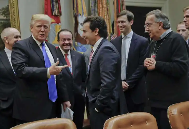 donald trump con jared kushner e mark fields sergio marchionne