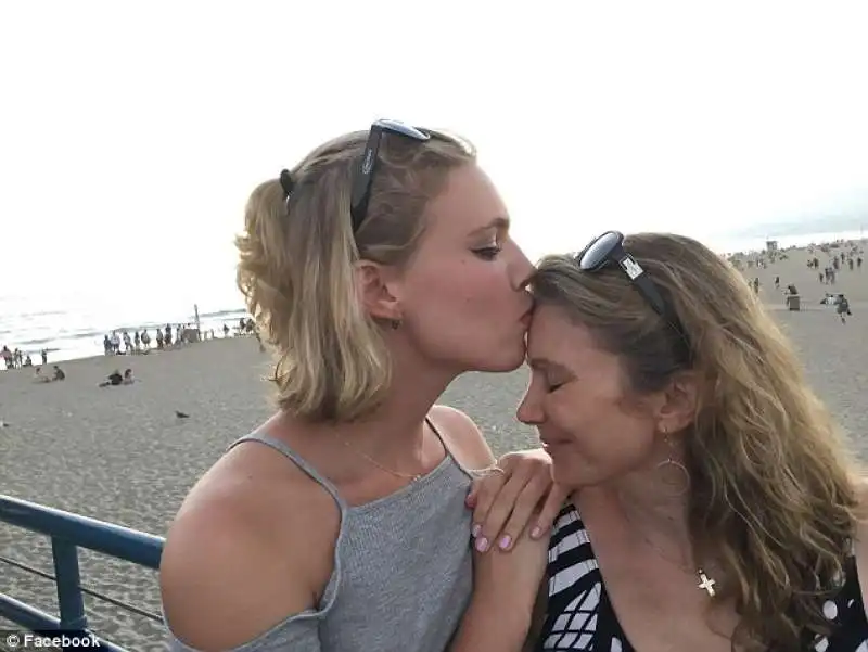 emmie e la madre