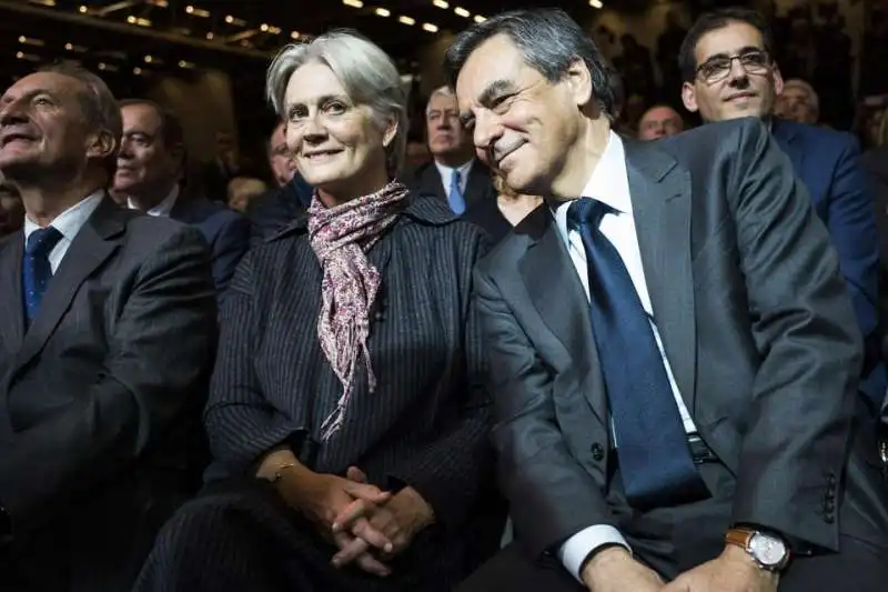 FRANCOIS FILLON CON LA MOGLIE PENELOPE