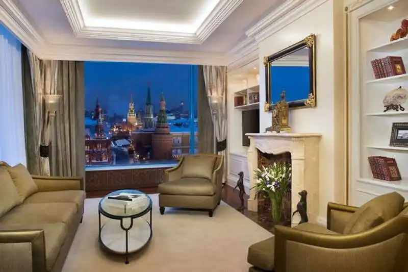 la suite  del ritz carlton di mosca