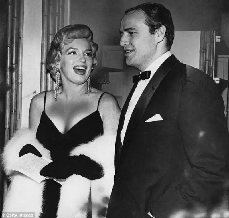 marilyn con brando