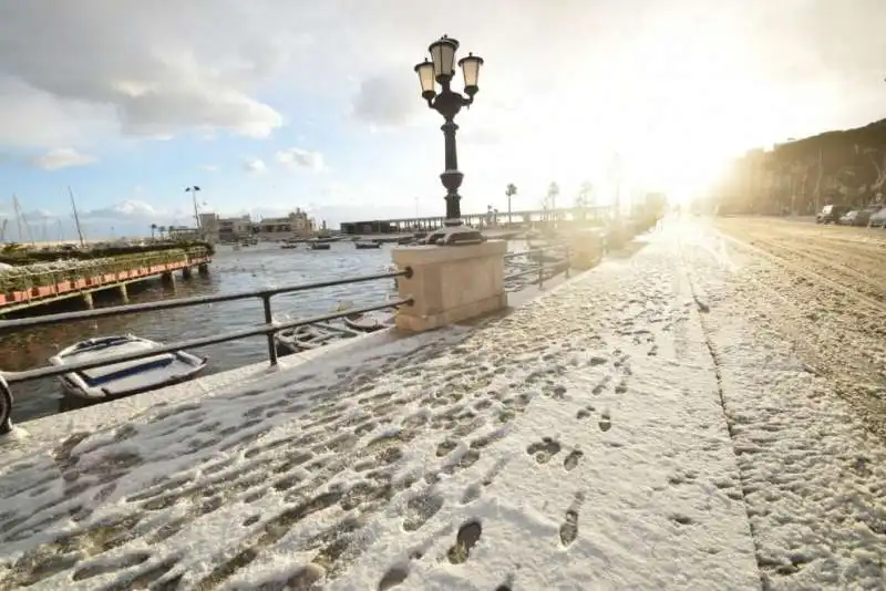 NEVE A BARI