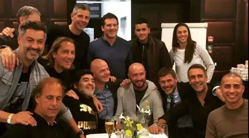 SALGADO - TOLDO - MARADONA - INFANTINO - ZENGA - BOBAN - BATISTUTA - TREZEGUET