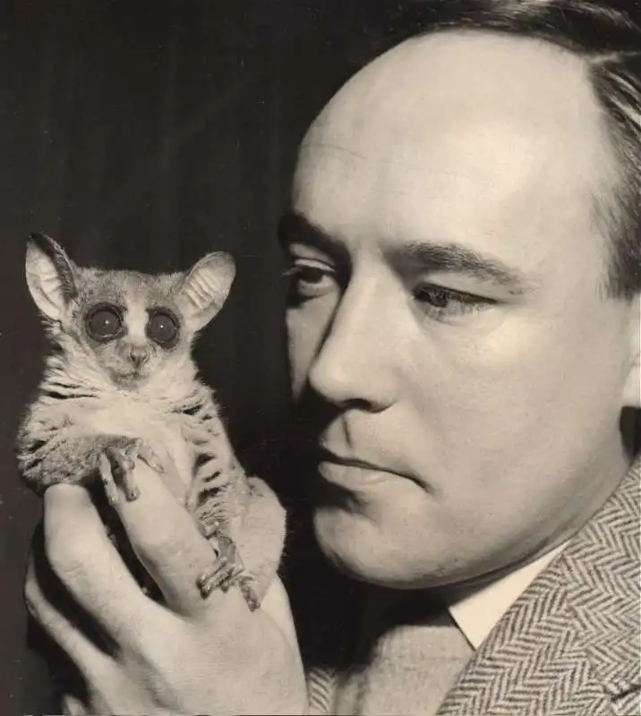 DESMOND MORRIS 