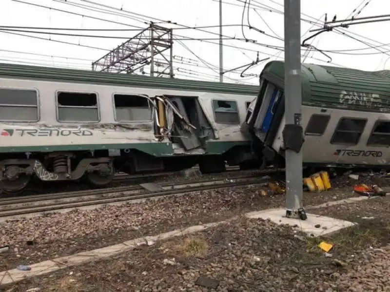 disastro ferroviario a milano 23