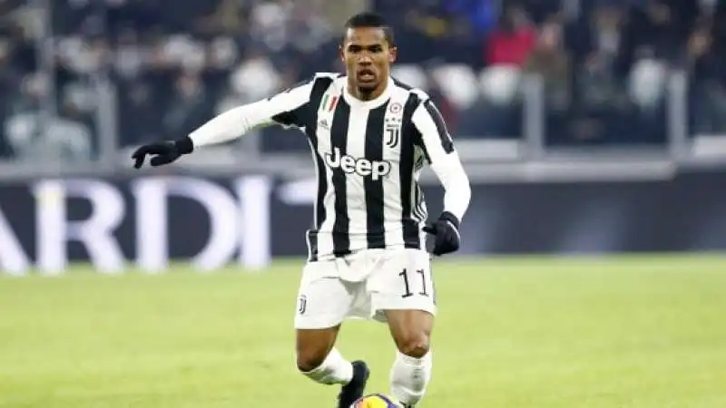 douglas costa