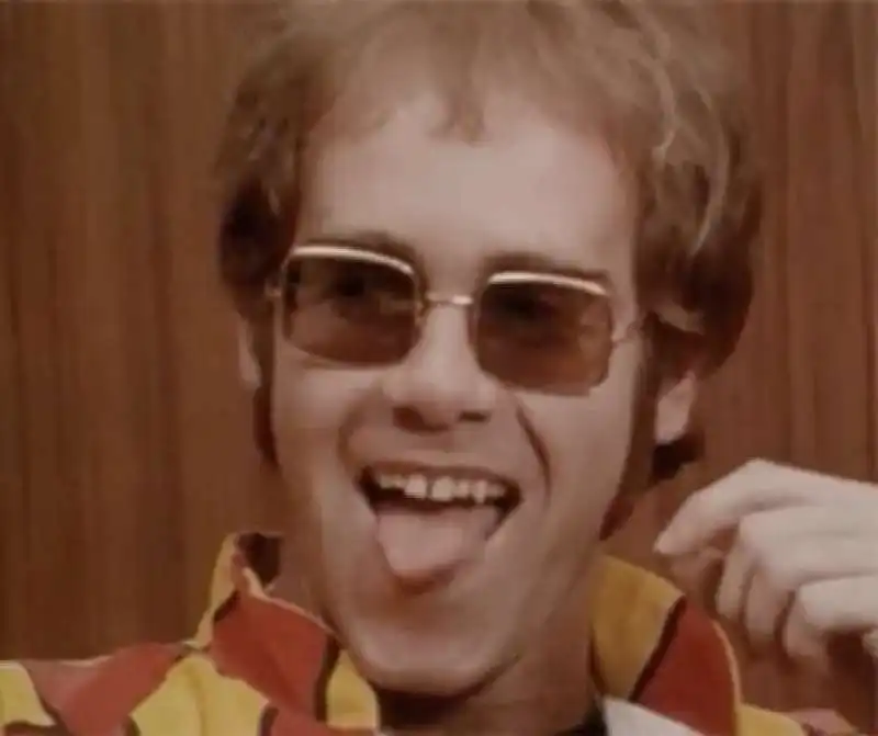 ELTON JOHN 