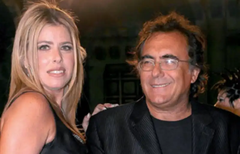 loredana lecciso al bano