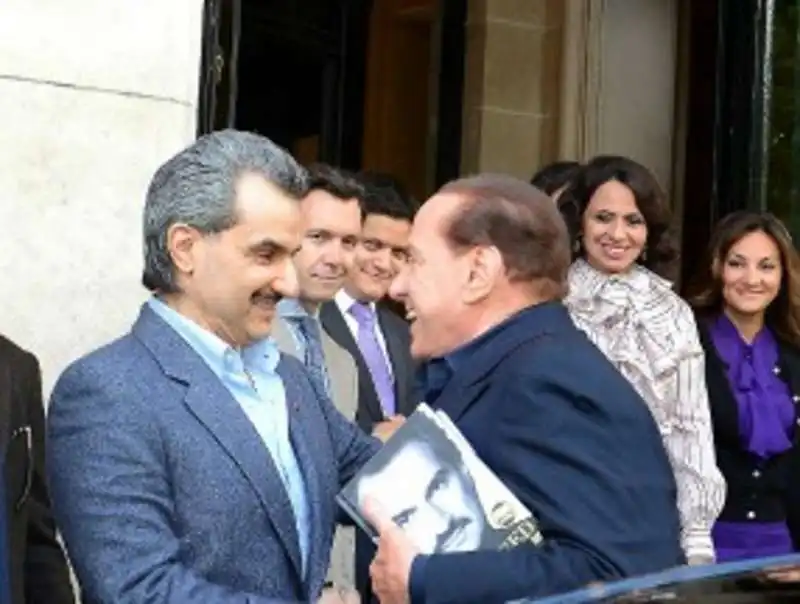 silvio berlusconi con alwaleed