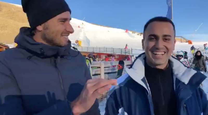 alessandro di battista e luigi di maio sulle piste di moena 2