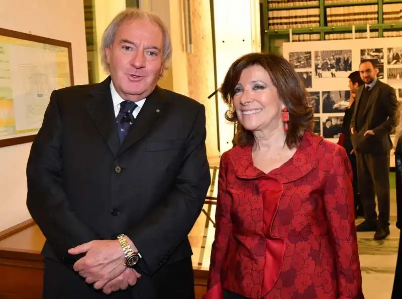 alessandro nicosia con la presidente del senato maria elisabetta alberti casellati