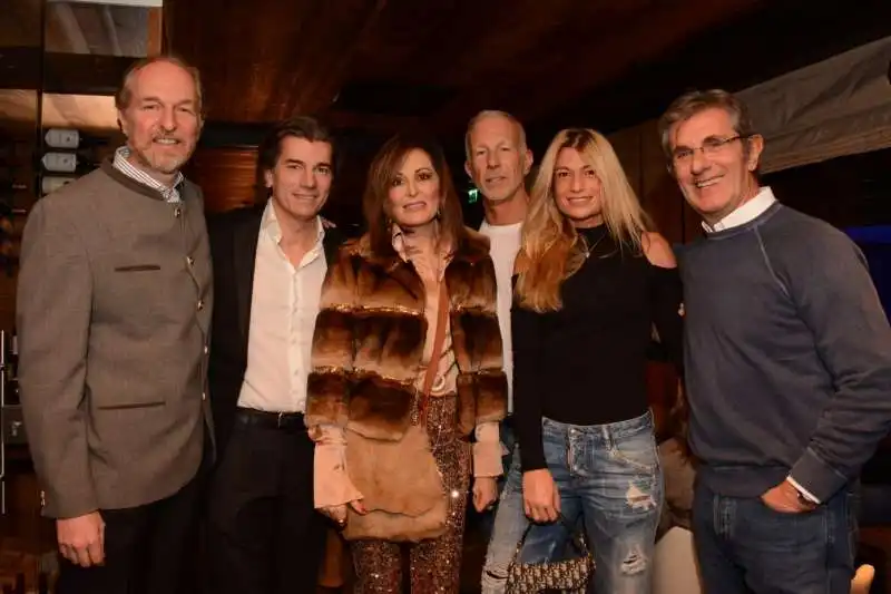 arturo artom, dimitri d'asburgo, daniela santanche, guido baratta e fidanzata, vincenzo novari