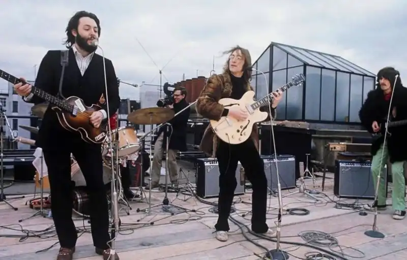 BEATLES Rooftop Concert 5