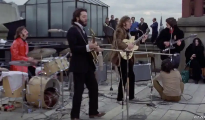 BEATLES Rooftop Concert 9