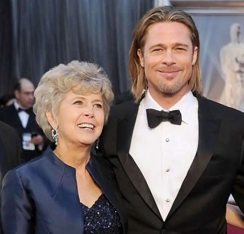 brad pitt e la madre jane 3