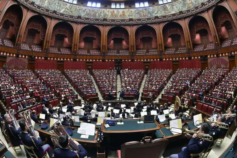 concerto banda musicale della polizia per la giornata nazionale della bandiera (2)