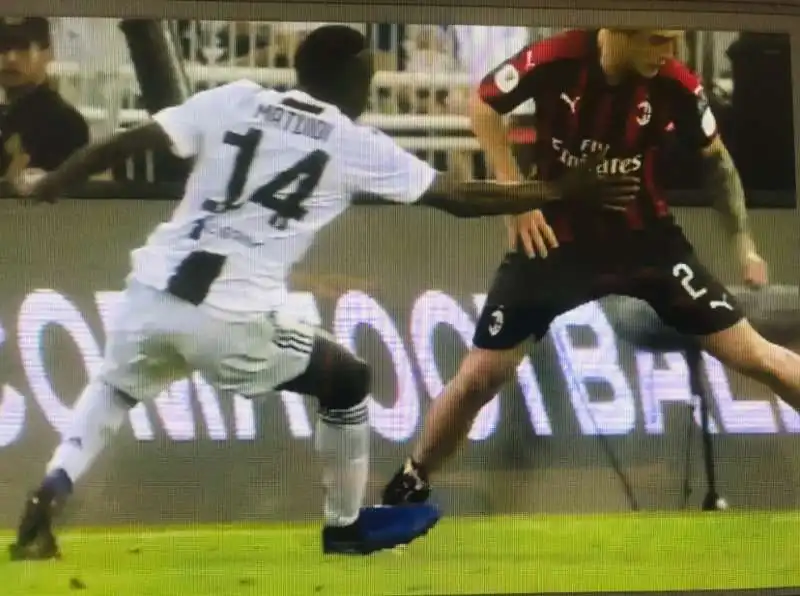 GLI ERRORI ARBITRALI DURANTE MILAN JUVENTUS SUPERCOPPA 2019