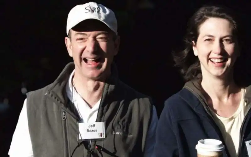 jeff e mackenzie bezos 4