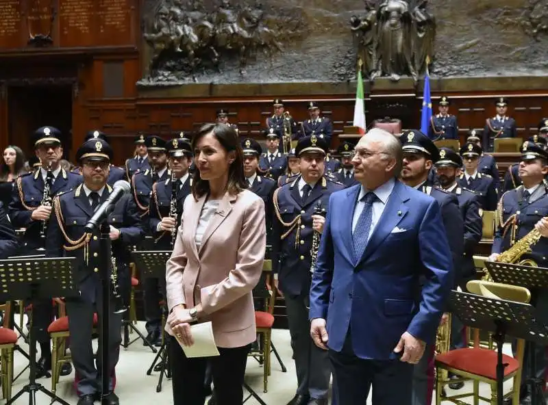 la vice presidente mara carfagna col prefetto francesco tagliente (1)