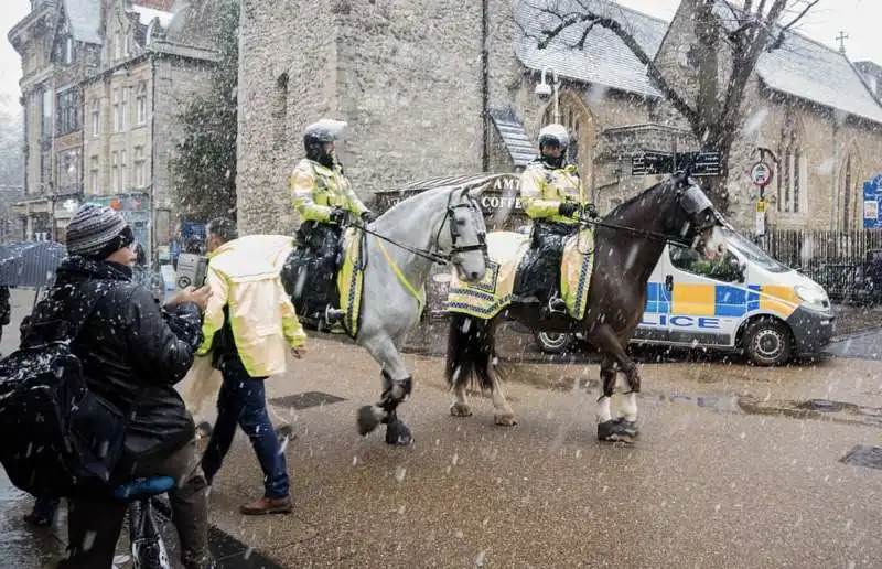 proteste per il discorso di marion marechal le pen a oxford 2