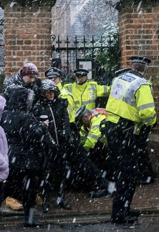 proteste per il discorso di marion marechal le pen a oxford 5