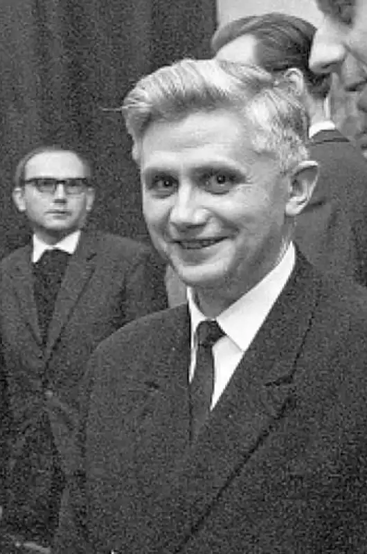 UN GIOVANE RATZINGER