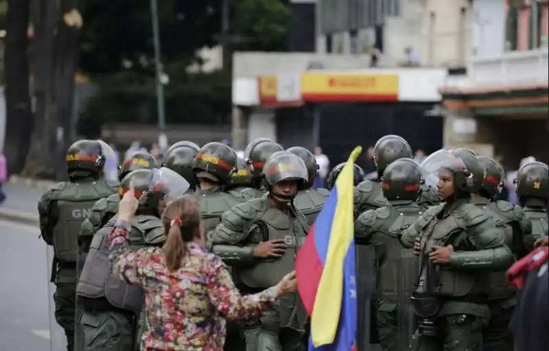 venezuela proteste contro maduro 3