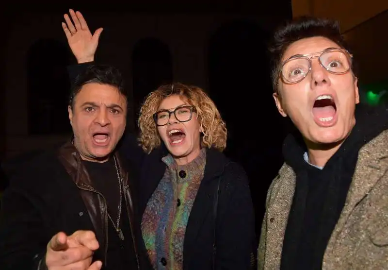 agostino penna  eva grimaldi  imma battaglia cantano bella ciao  foto di bacco  (1)