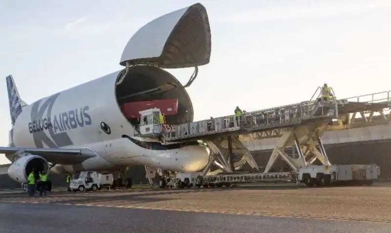 airbus beluga 4