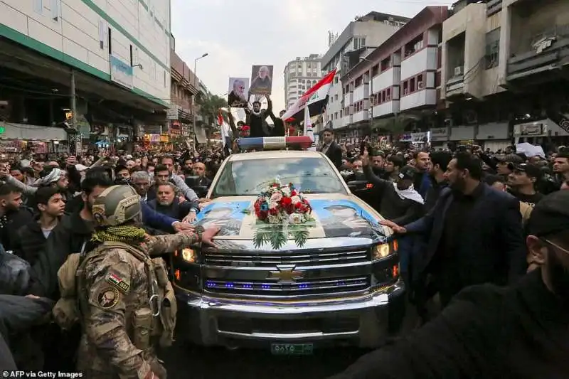 corteo funebre per qassem soleimani 8