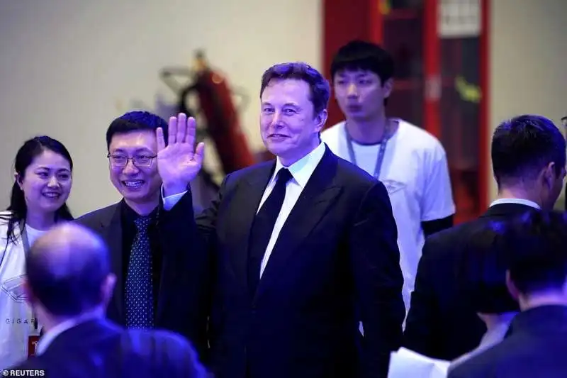 elon musk in cina