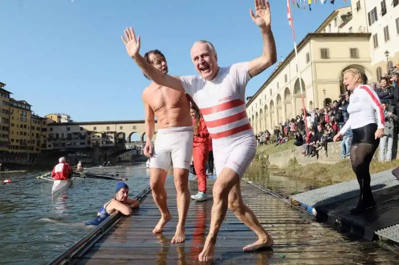 EUGENIO GIANI SI TUFFA IN ARNO