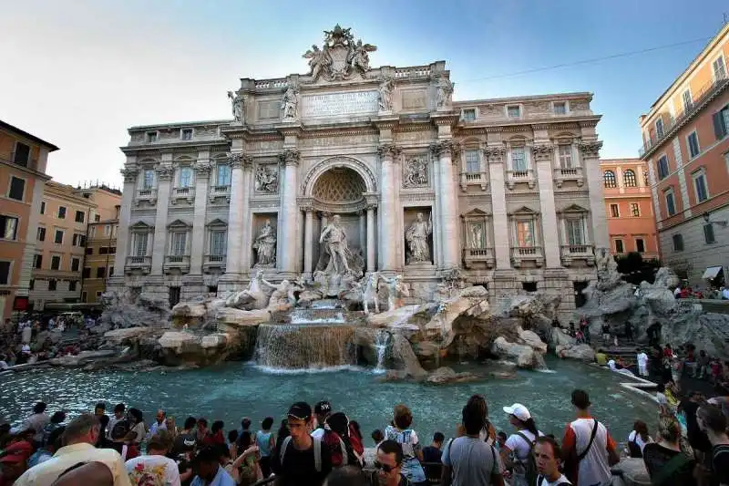 fontana di trevi 2