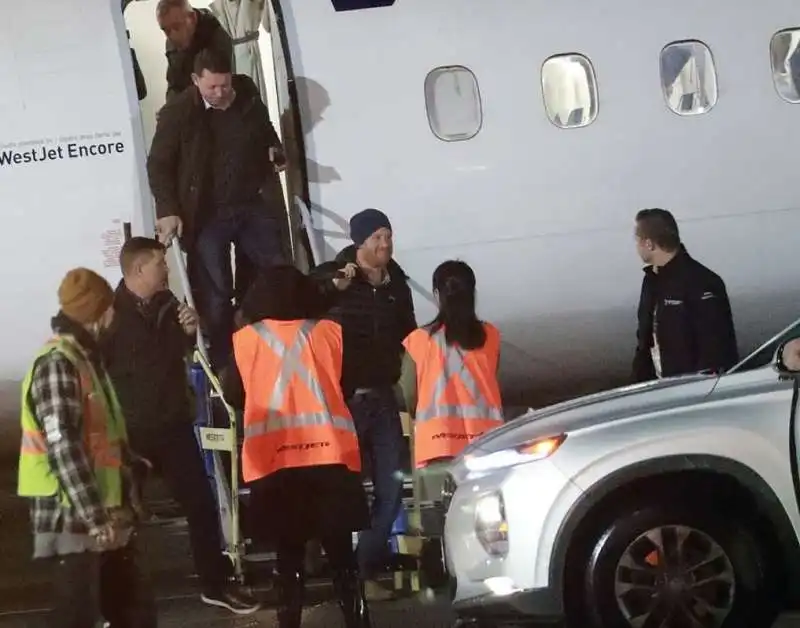 harry arriva in canada 10