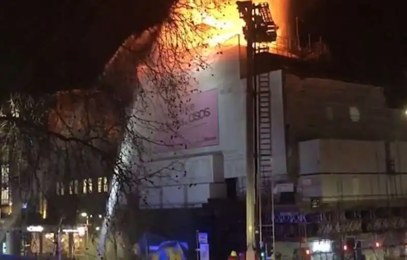 incendio al koko di londra 3