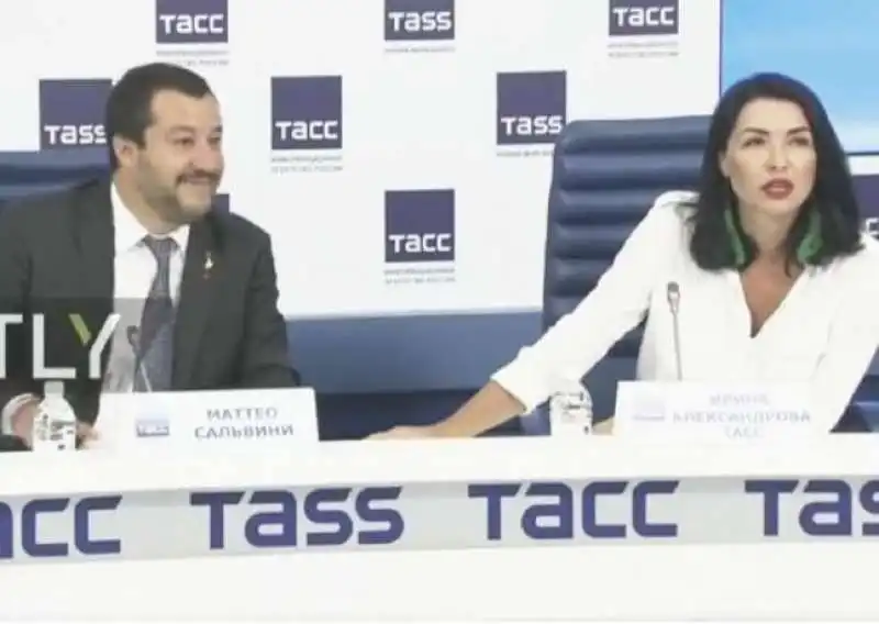 Irina Afonichkina Aleksandrova matteo salvini 