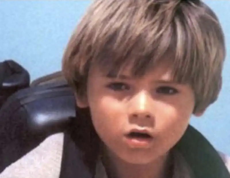 jake lloyd   anakin skywalker bambino ne la minaccia fantasma 5