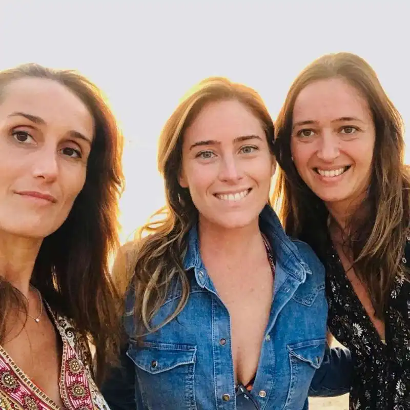 maria elena boschi in vacanza in oman 8