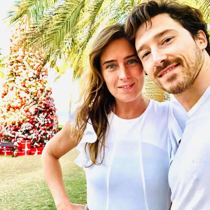 maria elena boschi in vacanza in oman 9