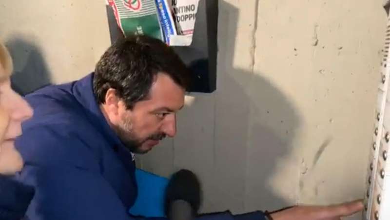 matteo salvini citofono