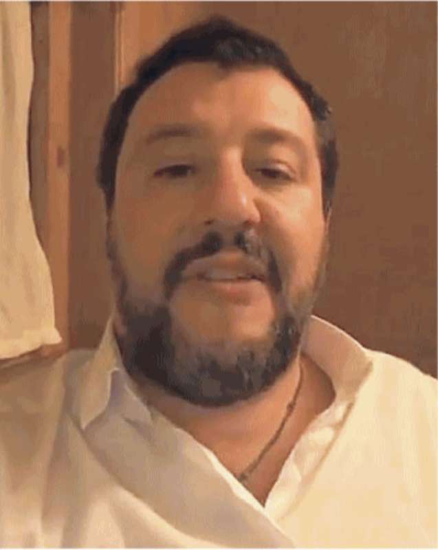 matteo salvini diretta facebook di capodanno