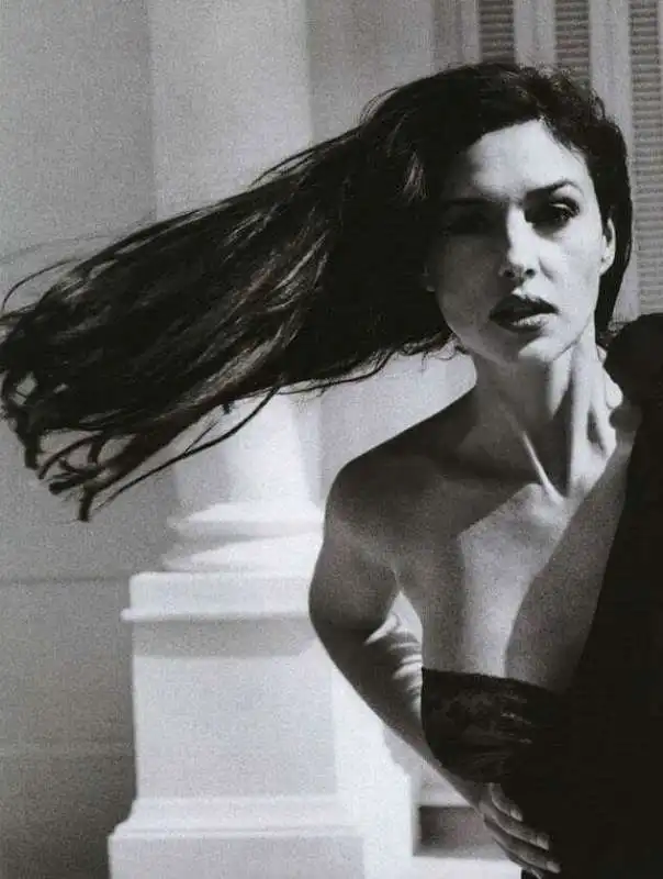 monica bellucci by helmut newton