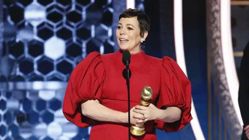 olivia colman golden globe 1