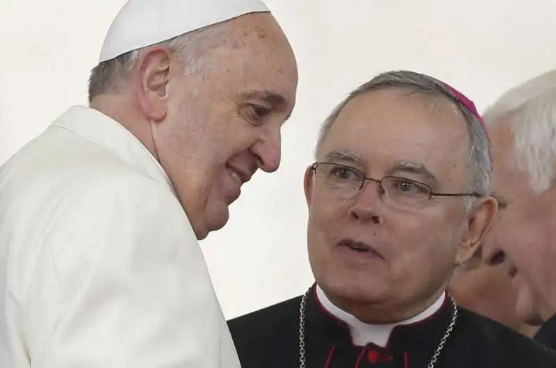 PAPA BERGOGLIO CON CHARLES CHAPUT