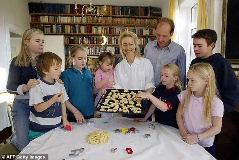 ursula von der leyen con marito e sette figli