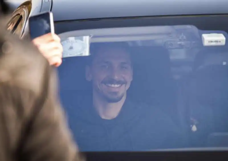 zlatan ibrahimovic arriva a milano 3