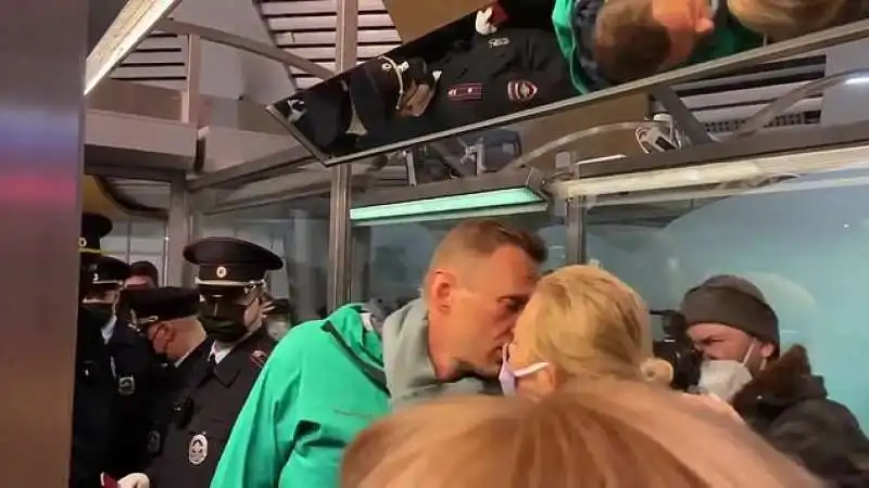 alexei navalny bacia la moglia yulia prima dell arresto